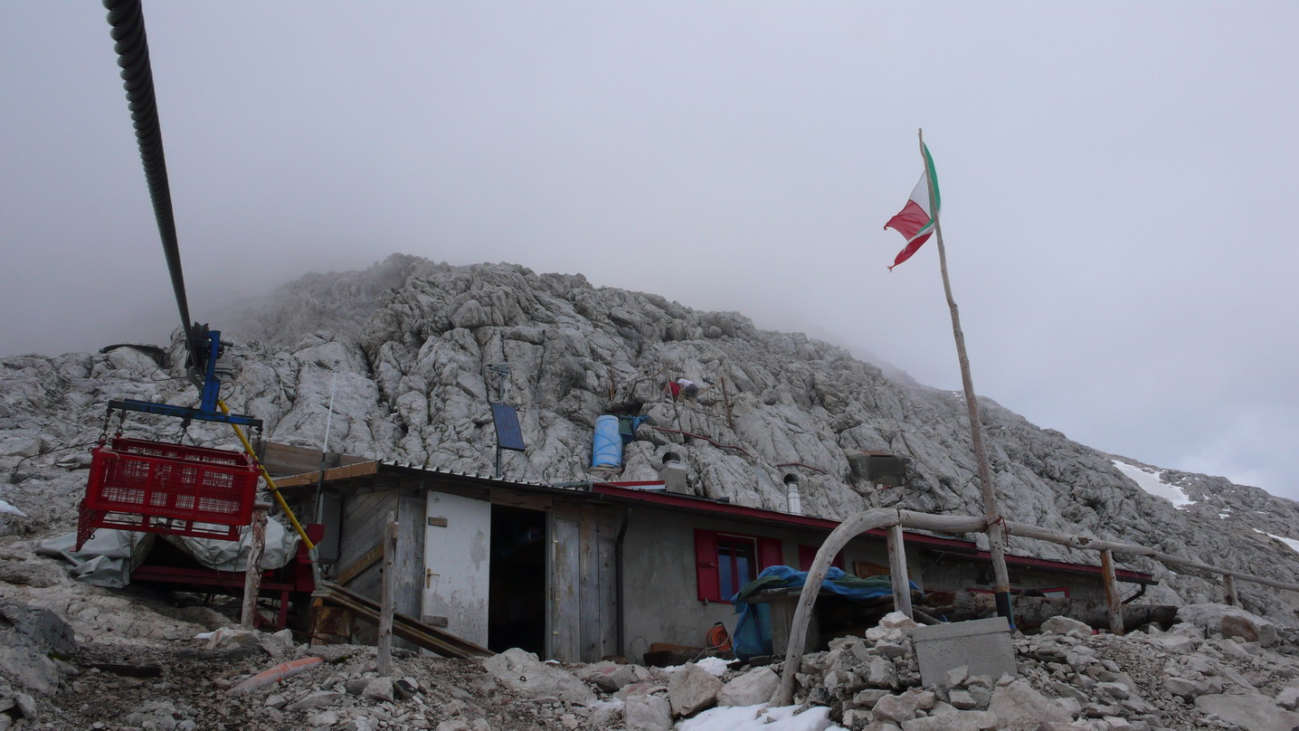 Rifugi e Bivacchi d''Italia.......